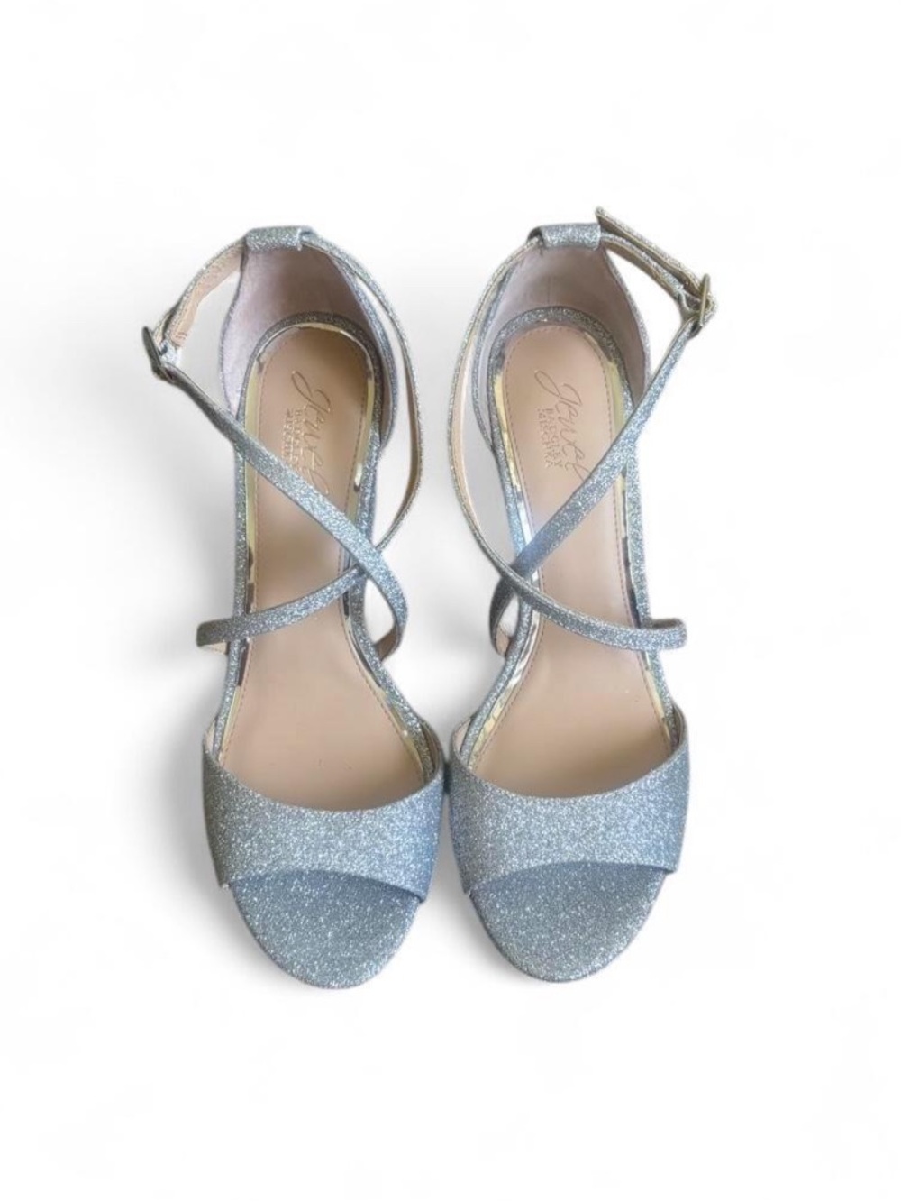 Jewel Badgley Mischka 'Averie'
Silver Glitter Wedges